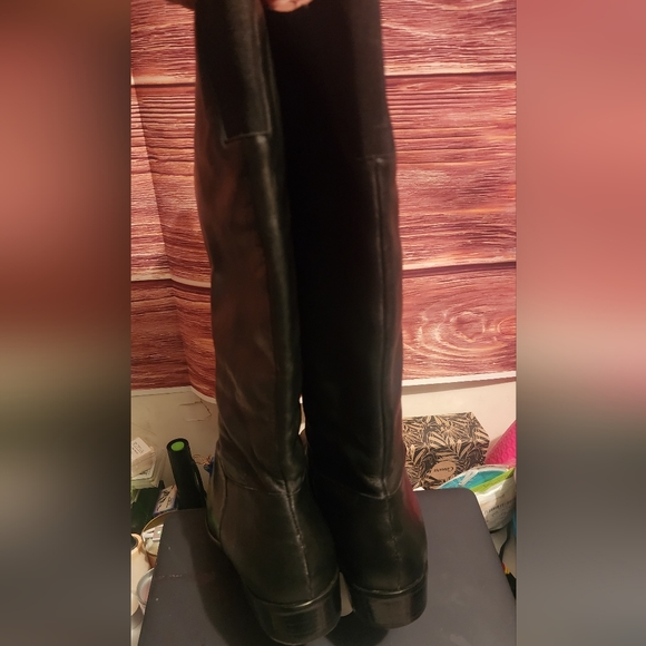 Worthington Soft Leather boots - Picture 3 of 11